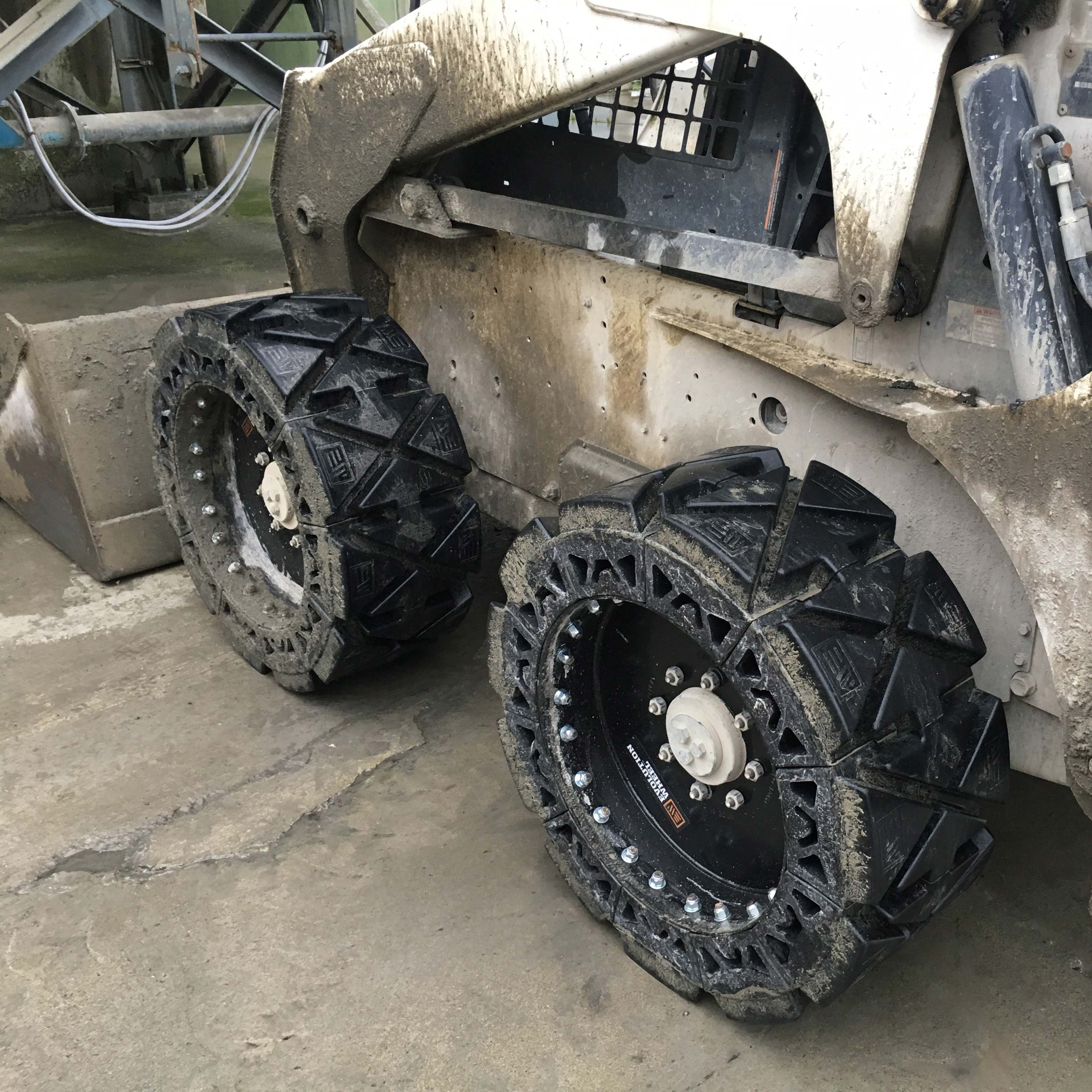 Evolution Wheel - Bobcat 610 Skid Steer Tires